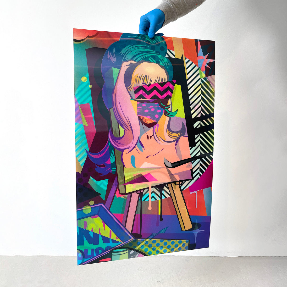 POSE "Easel" Lenticular Edition