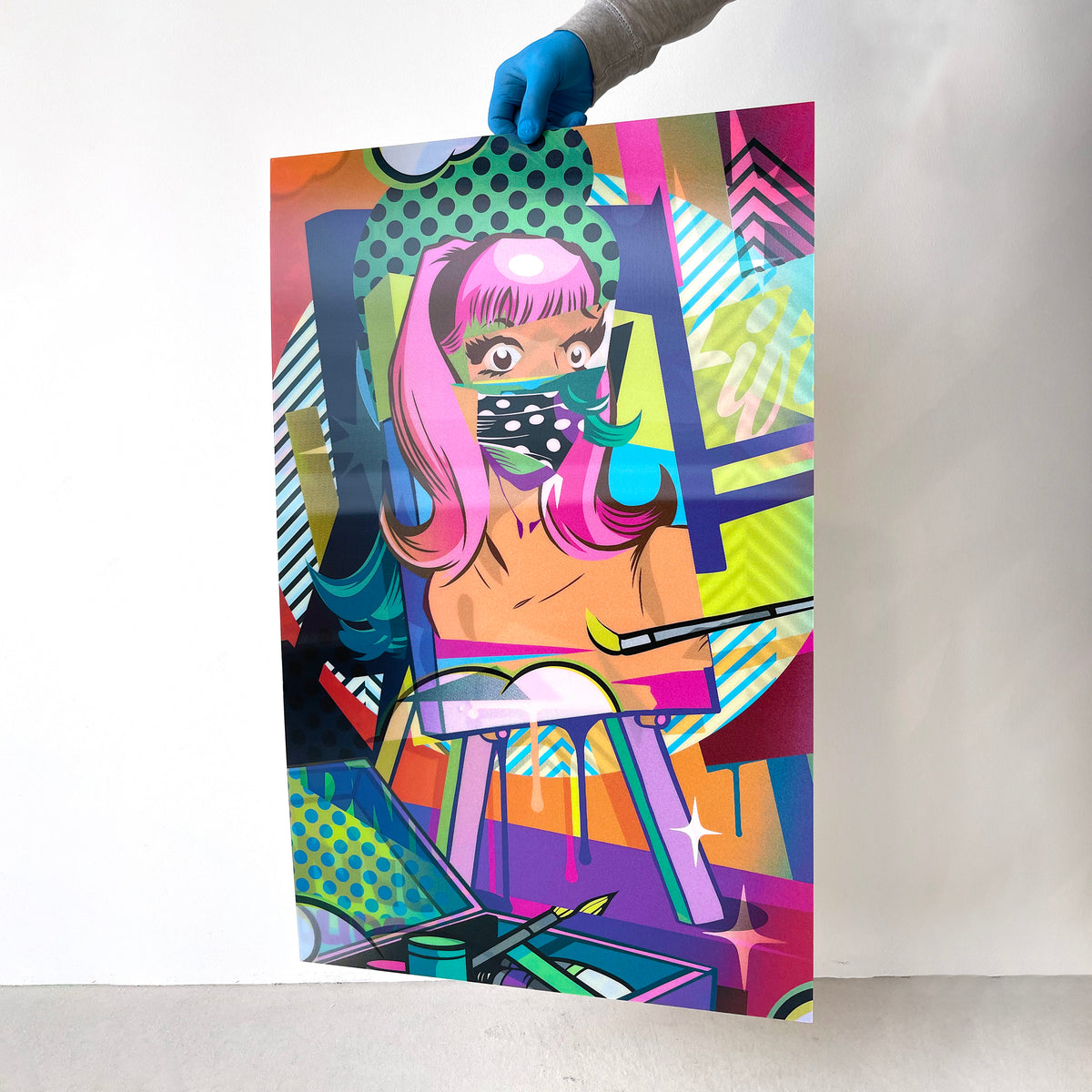 POSE "Easel" Lenticular Edition
