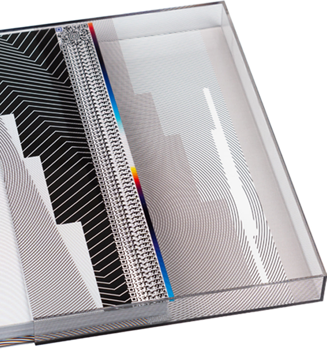 Praesentia hard book cover Felipe Pantone