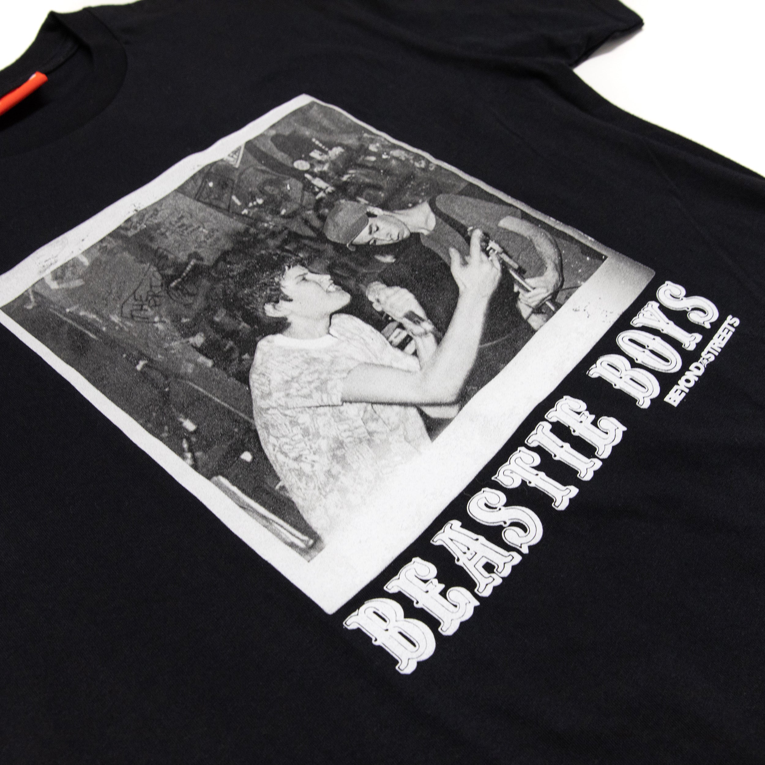 Beastie Boys - BEYOND THE STREETS